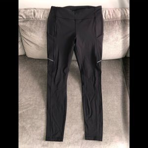 Lululemon Speed Up Tight 28" Size 6